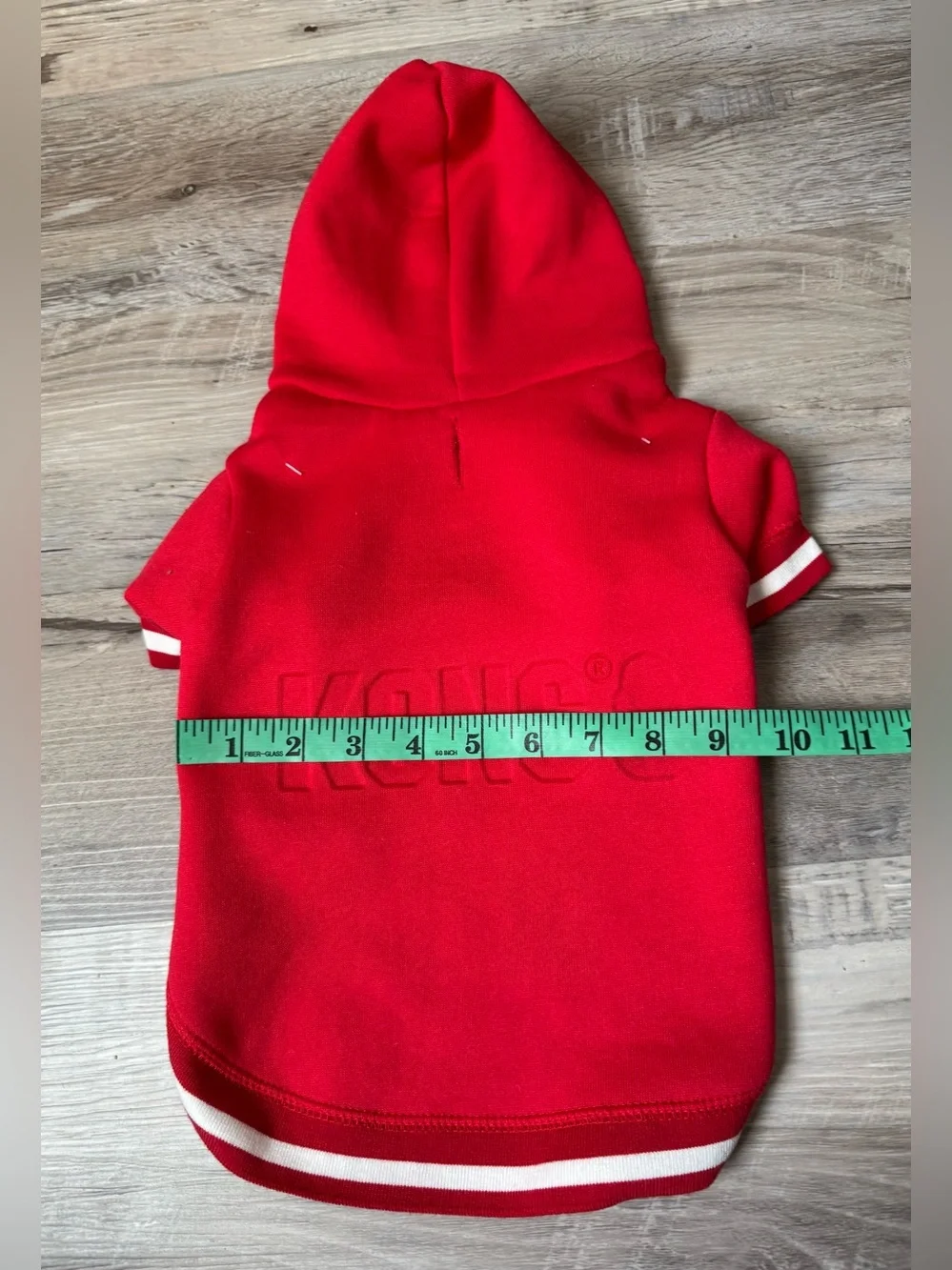 KONG red dog hoodie (size S/P). This fleece model features classic white sporty